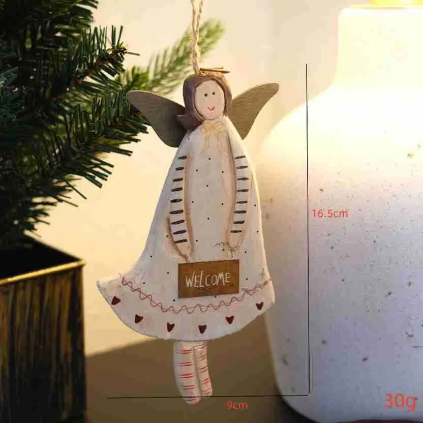 Hand-painted carved wooden door plate with love heart and XINGX decoration in American country style