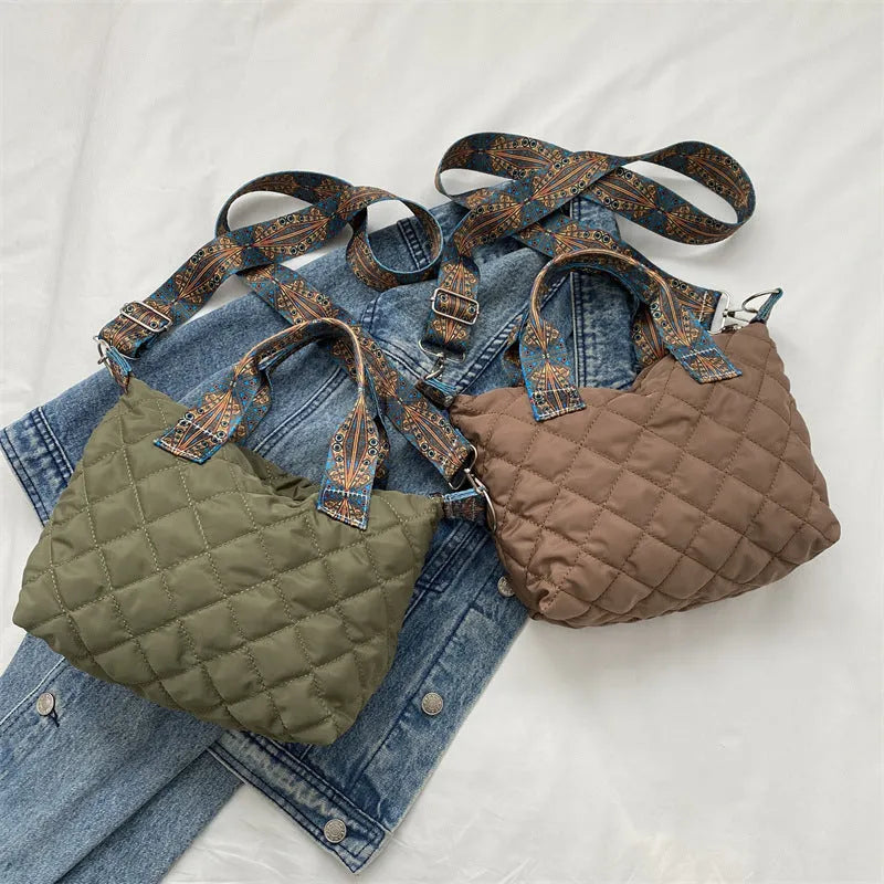 Soft Oxford cloth messenger bag with embroidered rhombus details in urban simplicity style