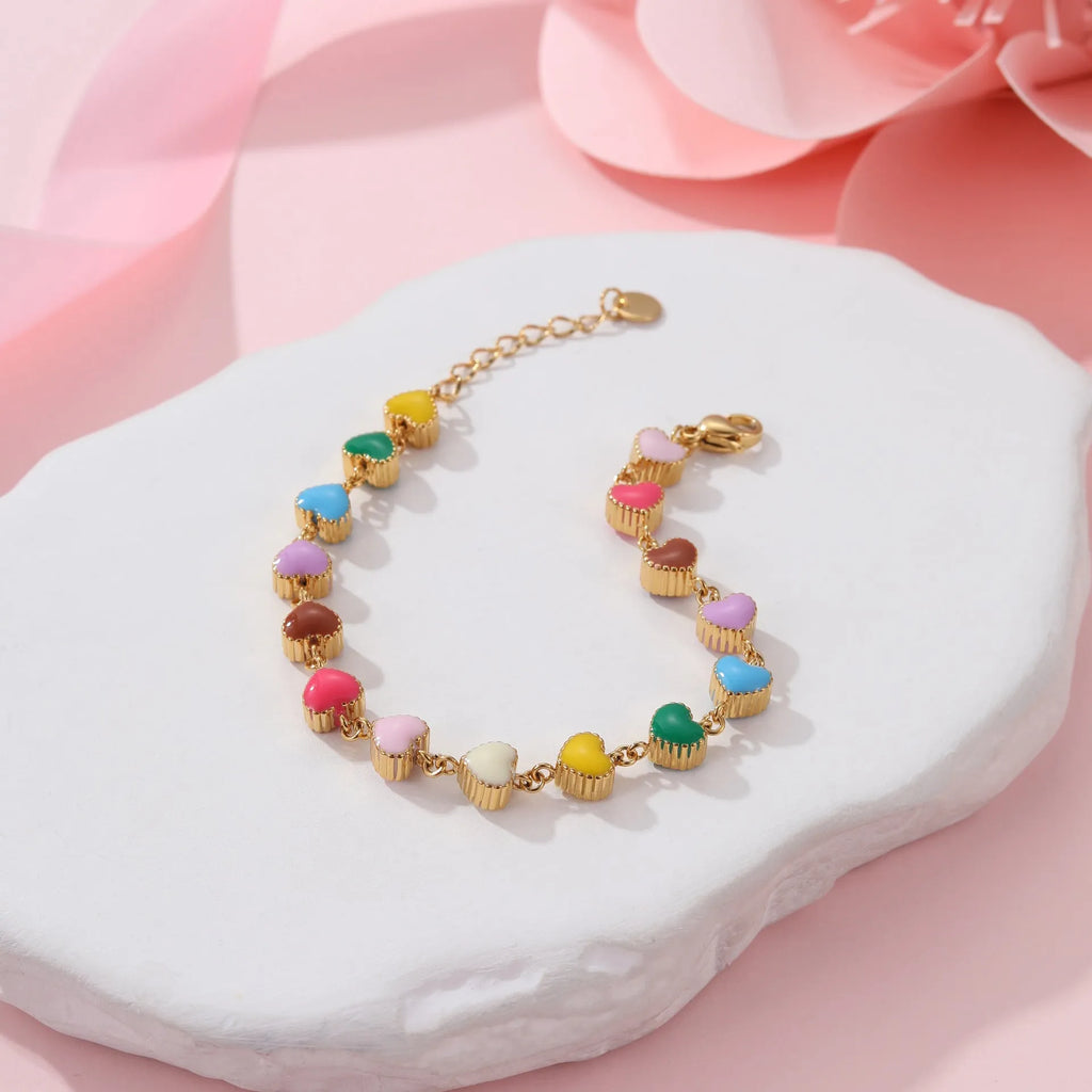 Heart-shaped stainless steel bracelet with colourful oil pattern in gold or steel finish
