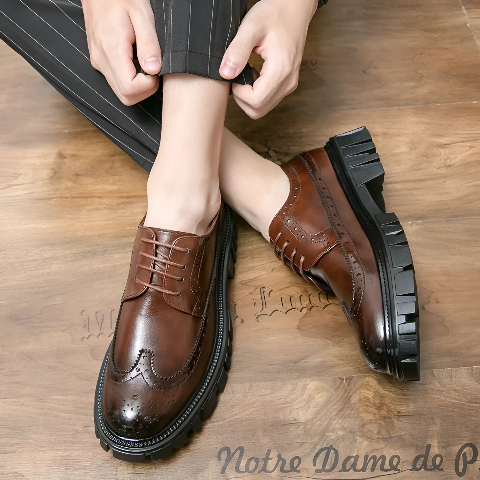 Men's black and brown brogue shoes with artificial PU uppers and round toe design