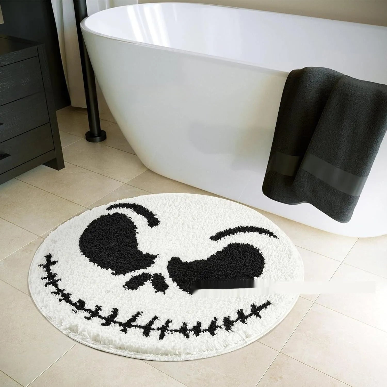 Round Christmas design polyester fibre carpet rug in choice of 60cm or 80cm square size