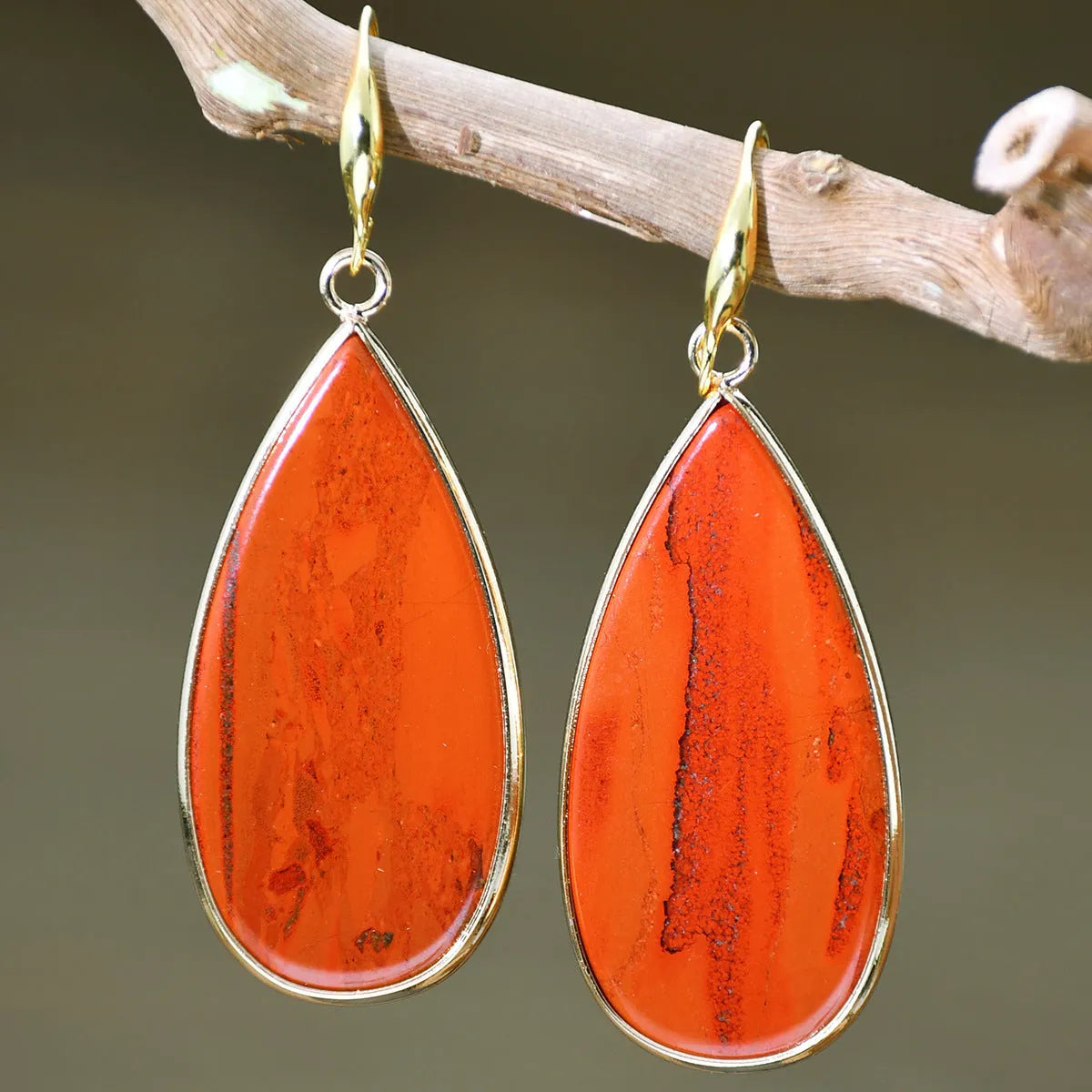 Vintage drop-shaped stone earrings in Tigereye, amethyst, pink crystal, Redstone, or turquoise colours.