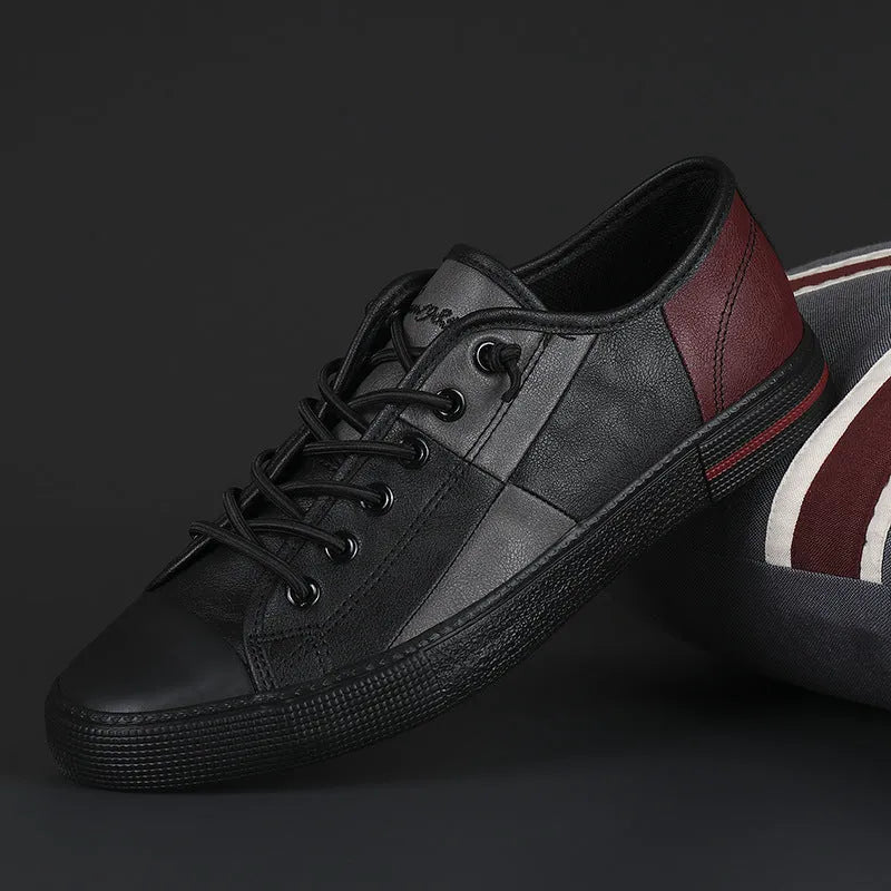 Men's colour matching leather shoes with elastic band and round toe in black and white design