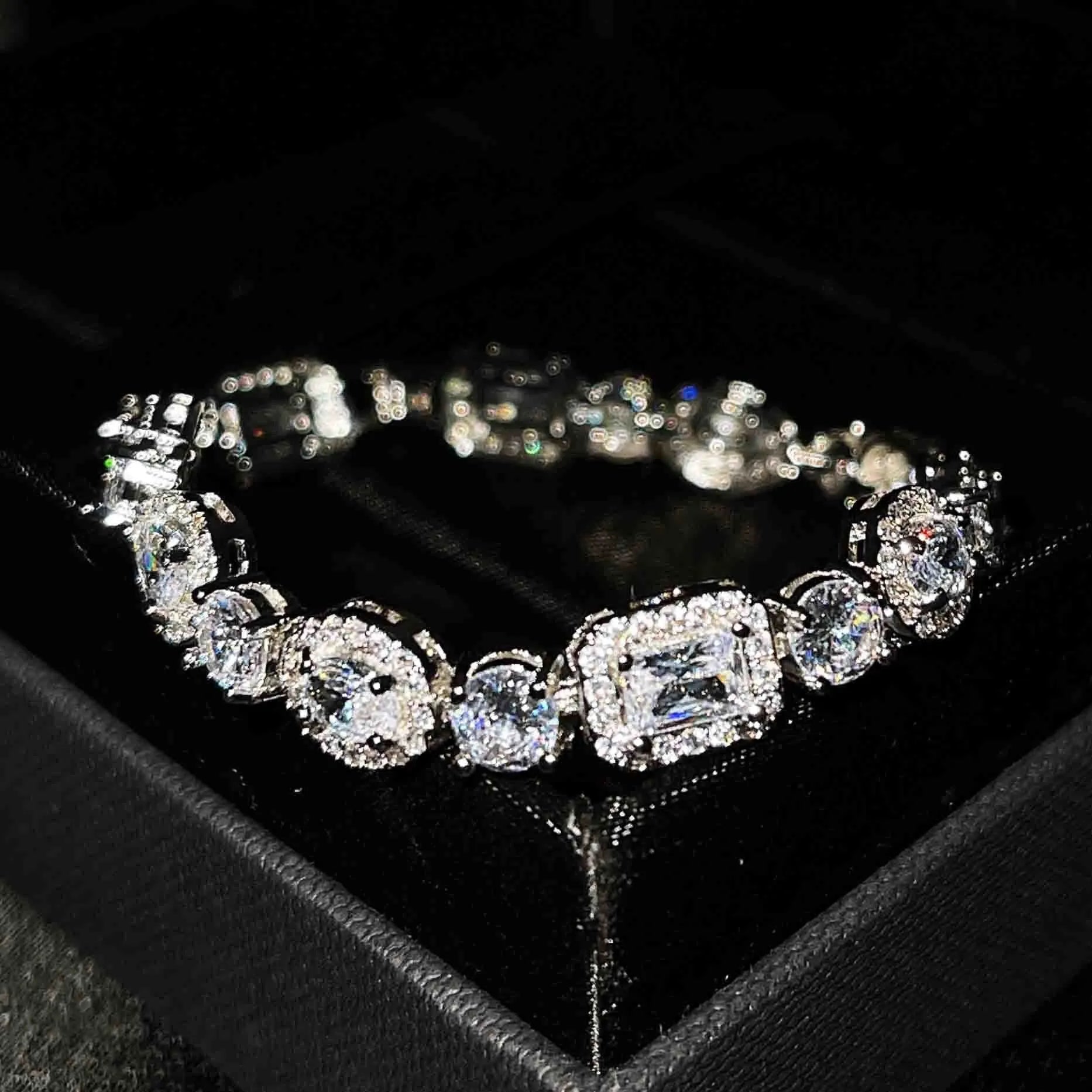 Women's S925 sterling silver-plated geometric bracelet with zircon stones and copper white gold plating