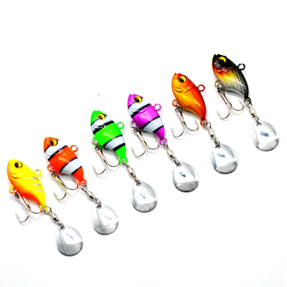 Metal sea fishing lure with rotating iron plate and sequins in gold colour option