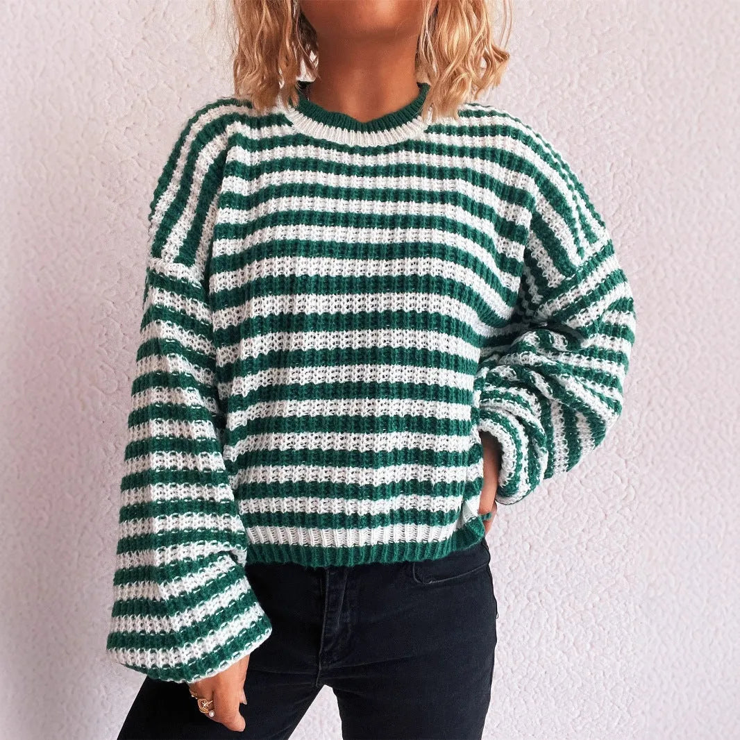 Women's vintage stripe knitted pullover sweater in loose fit with round neck and long sleeves