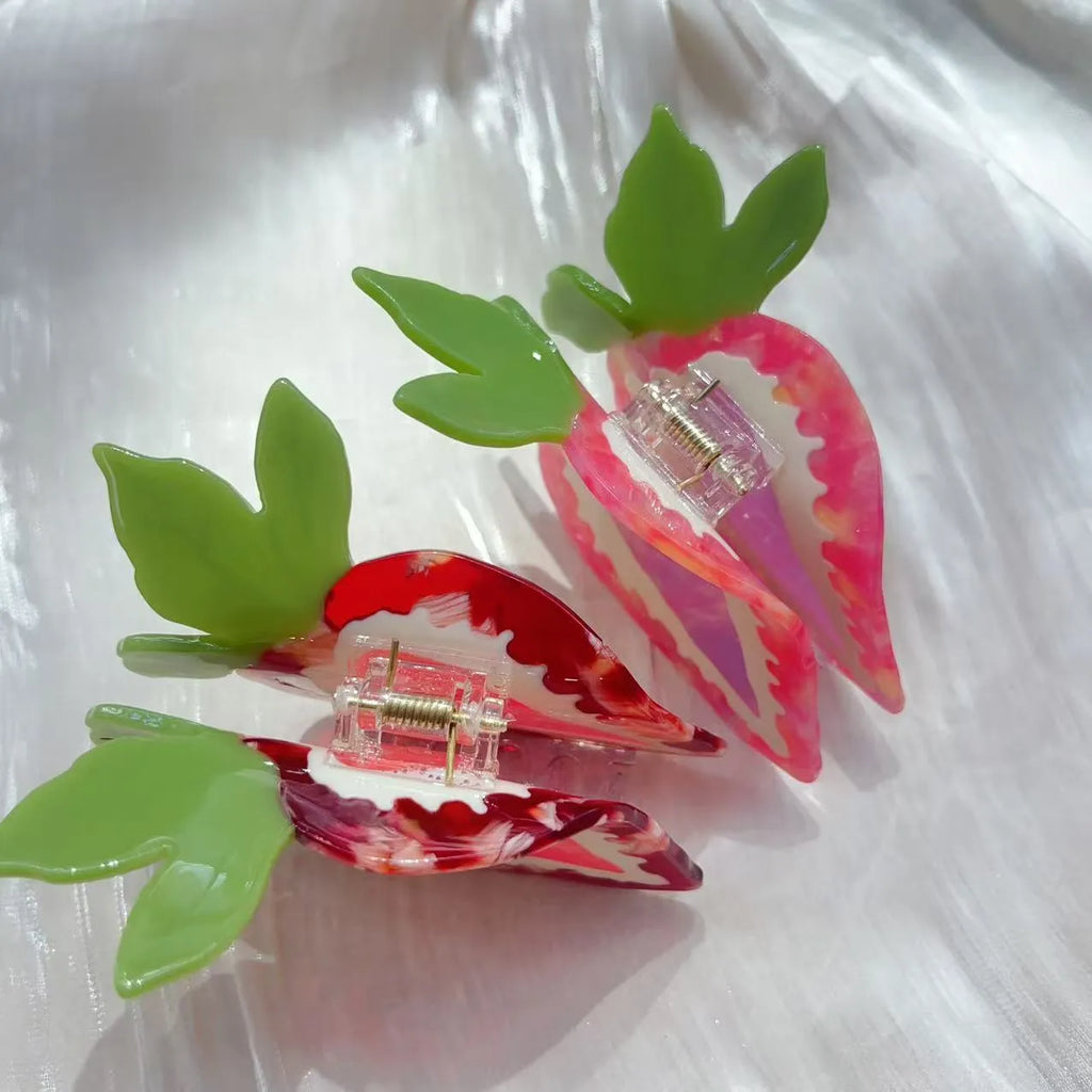 Red strawberry-shaped hair clip for girls with handcrafted pastoral style design