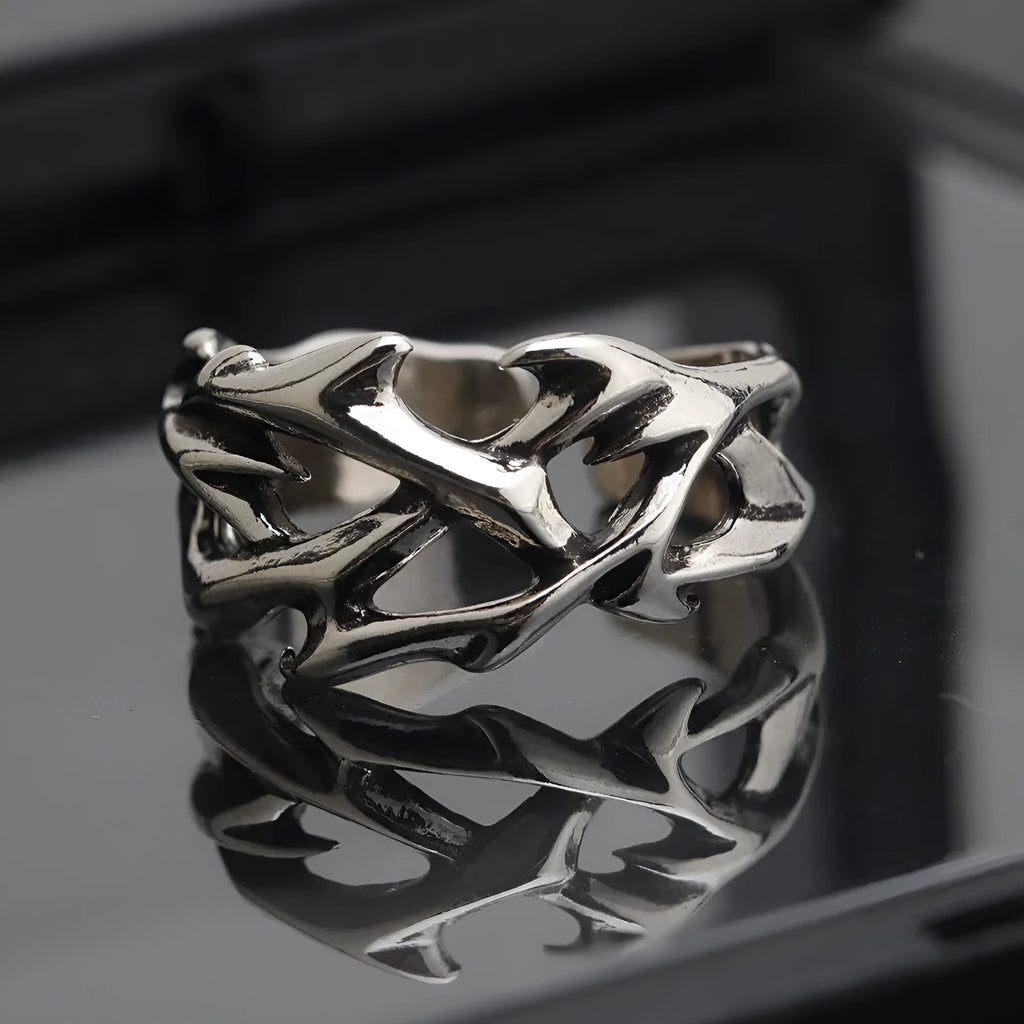 Adjustable copper ring with geometric thorn and flower design in J2150 thorns colour