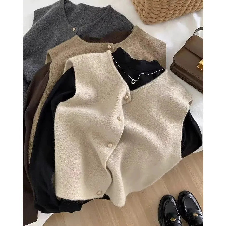 Women's half-sleeve polyester pullover in smoky grey, available in six colours with weight-based sizing