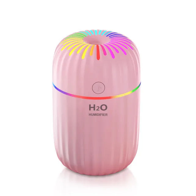 Mini car-shaped USB humidifier with animal design in green, pink or white colours for household aromatherapy and air humidification