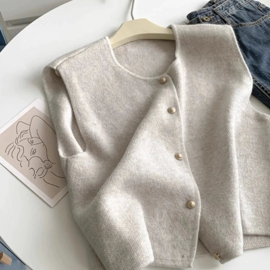 Women's half-sleeve polyester pullover in smoky grey, available in six colours with weight-based sizing