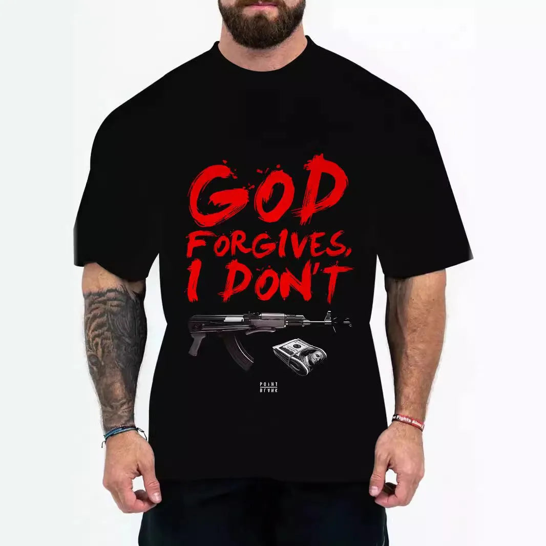 Men's loose-fit t-shirt with coloured letters design in regular short sleeves