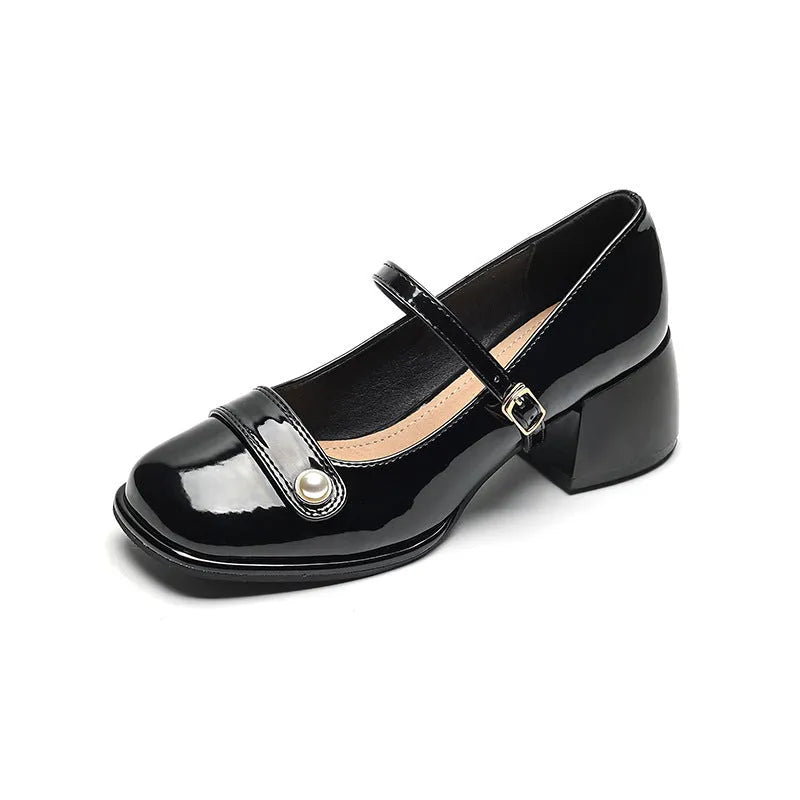 French style hiking shoes with patent leather upper, chunky heel, and square toe in apricot colour