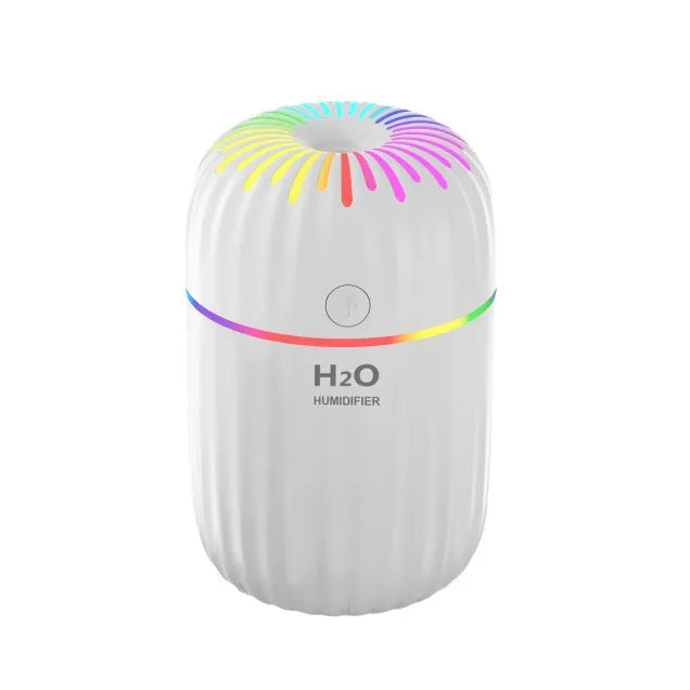 Mini car-shaped USB humidifier with animal design in green, pink or white colours for household aromatherapy and air humidification