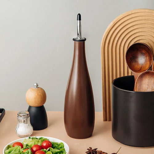 Ceramic oil pot with 650ml funnel in black, coffee, or white colour options