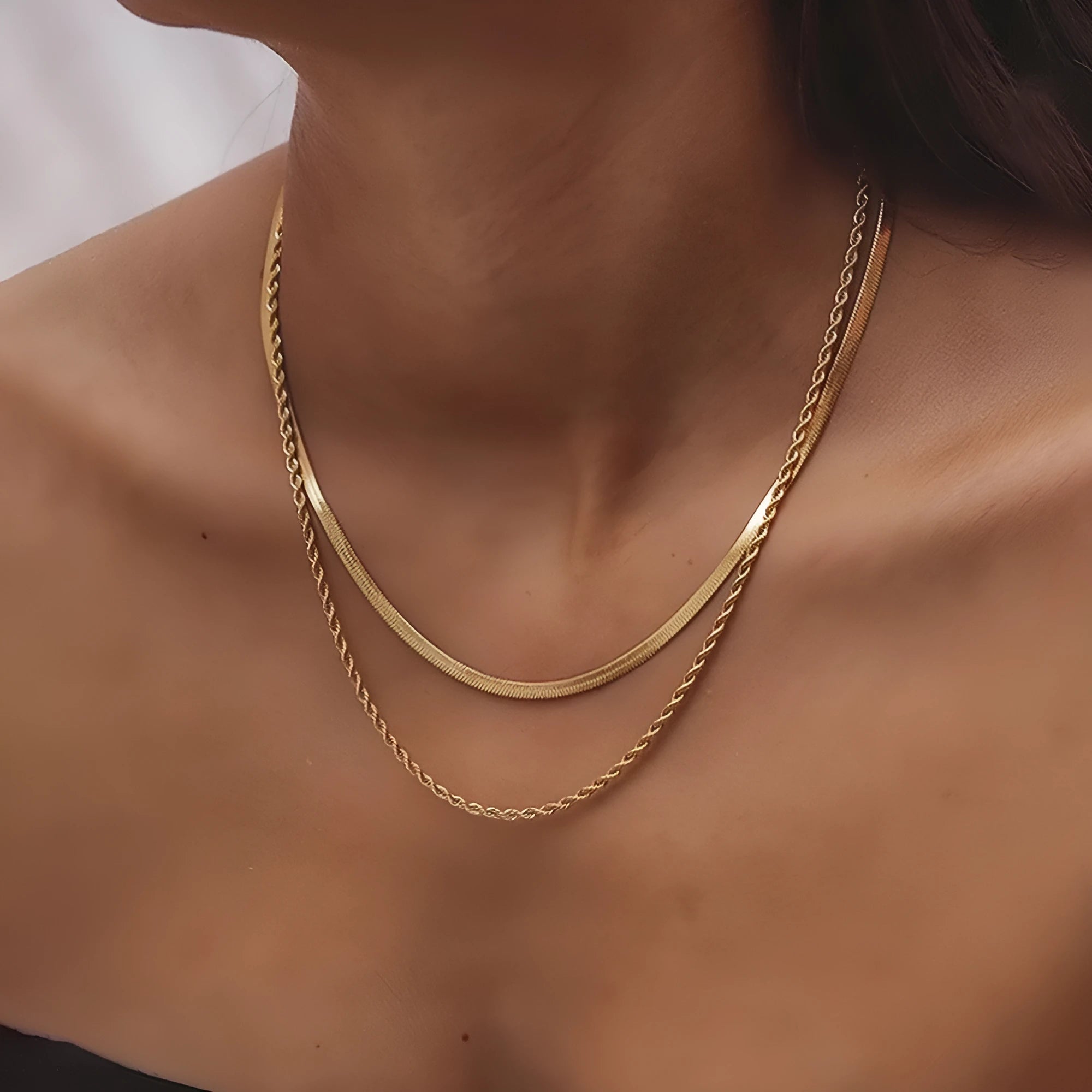 Women's retro double-layer twist necklace with geometric pendant on adjustable snake bone chain