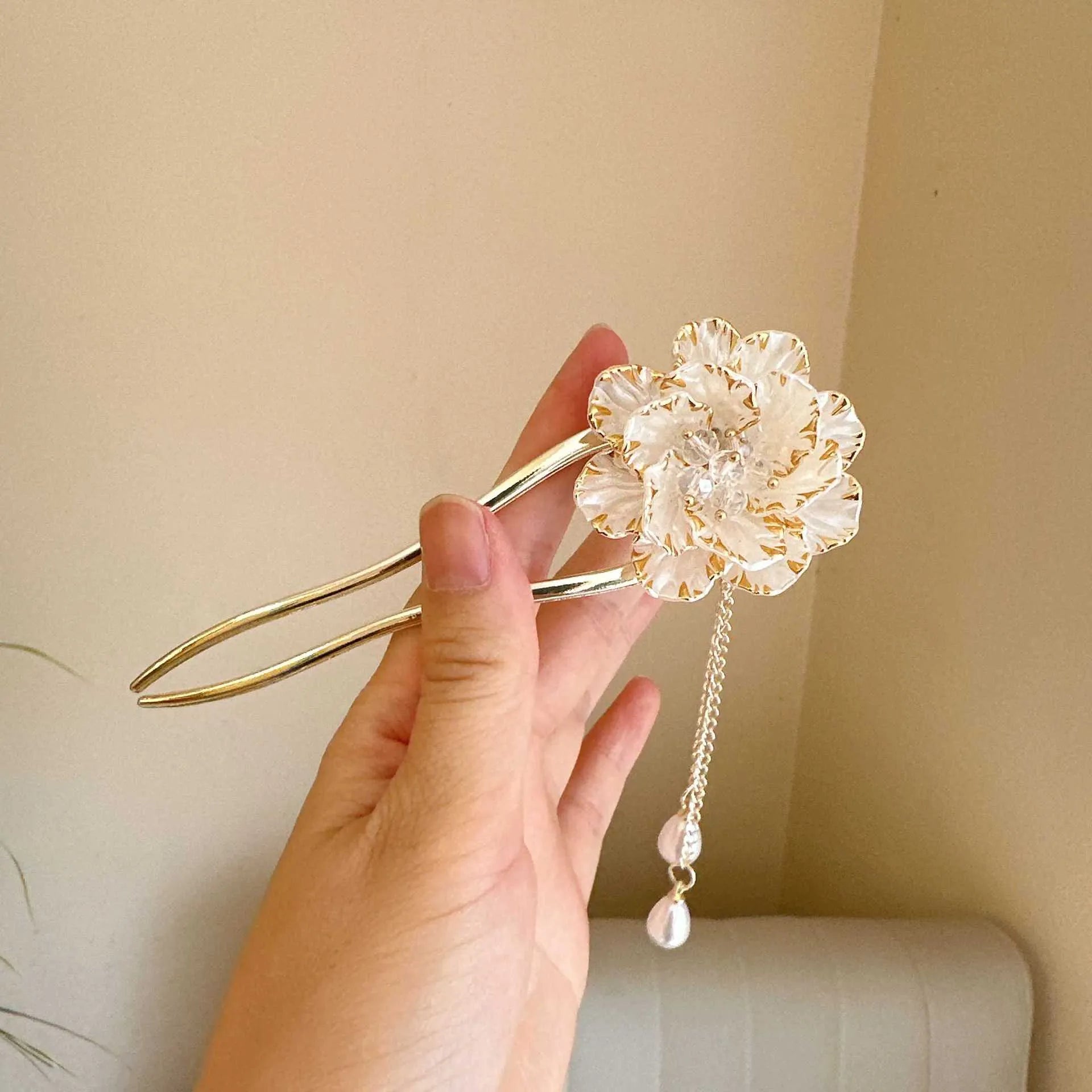 Purple and white peony flower tassel U-shaped hairpin with electroplated alloy construction