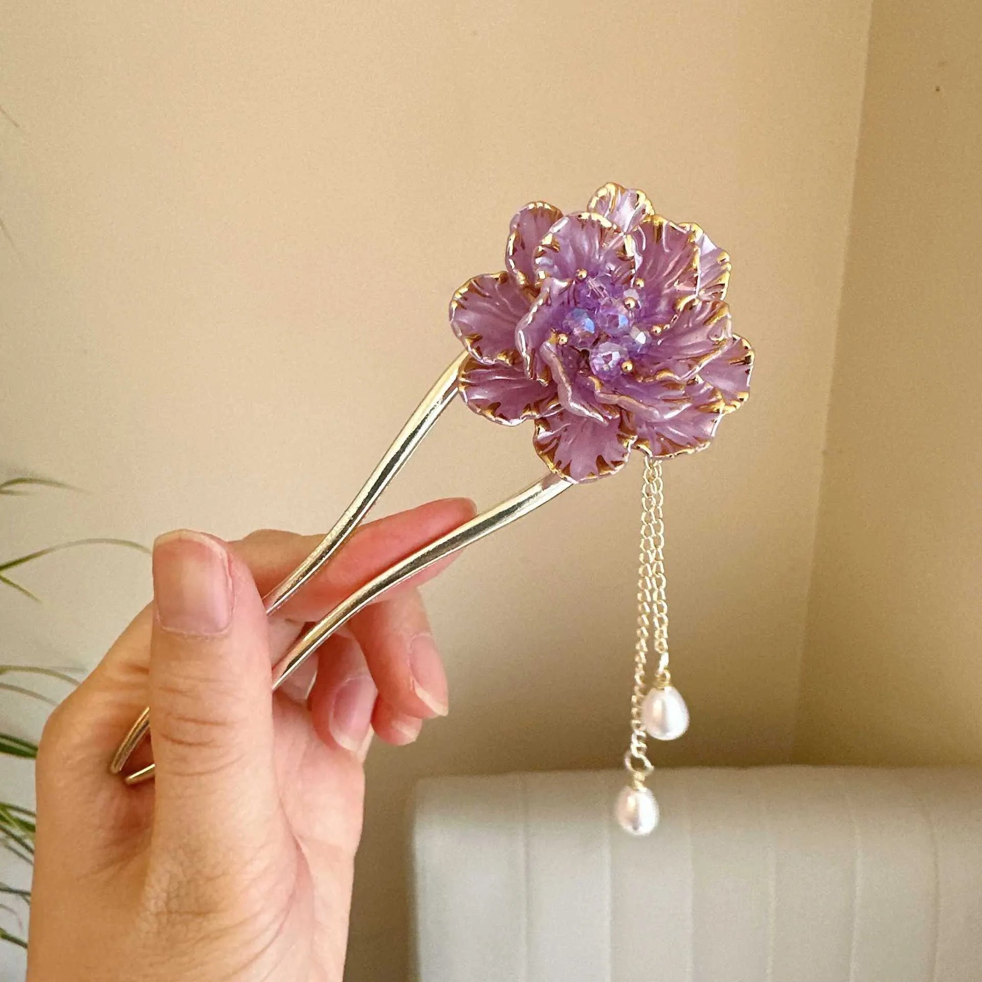 Purple and white peony flower tassel U-shaped hairpin with electroplated alloy construction
