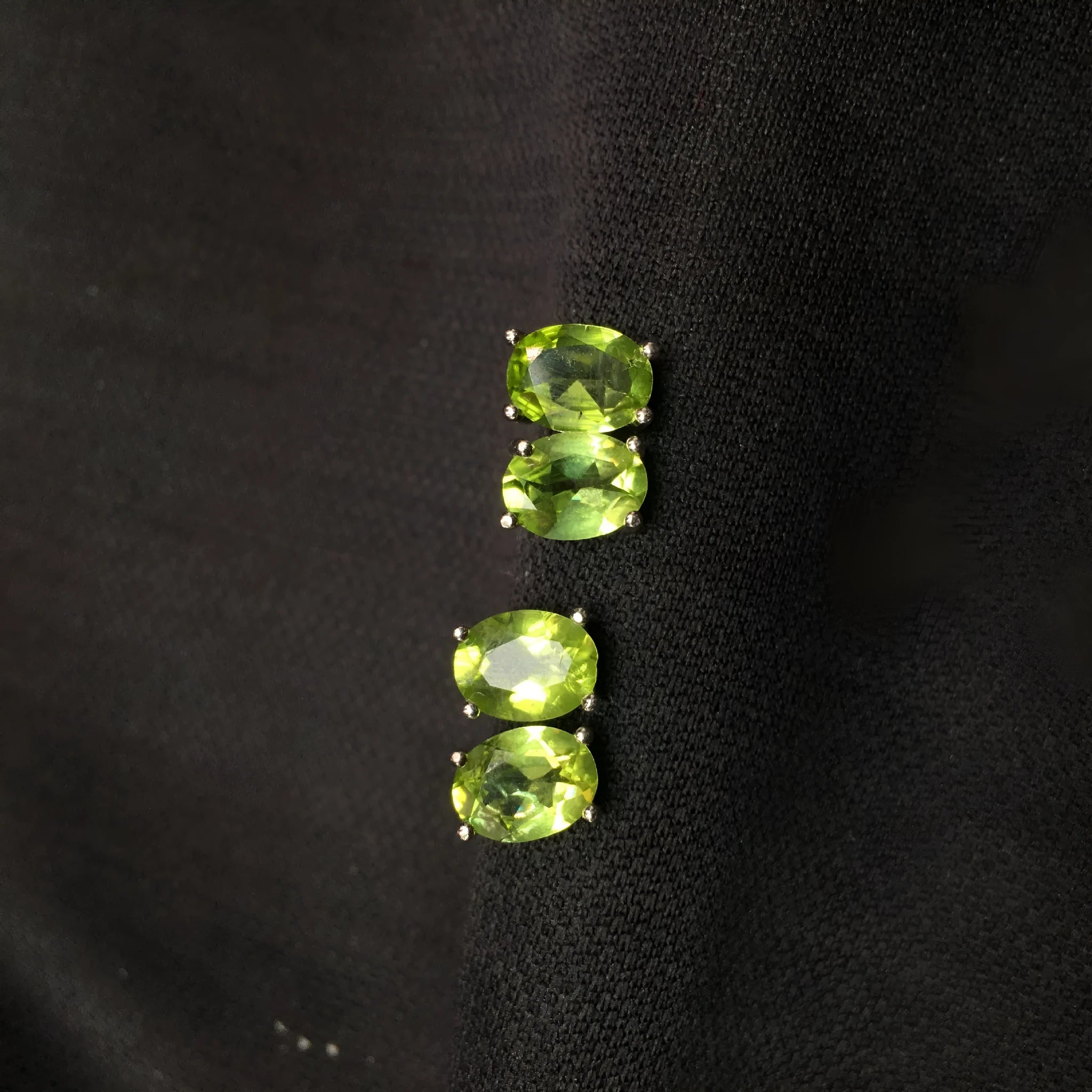 Natural olivine stud earrings S925 silver grass green gemstone geometric ellipse 6x8mm
