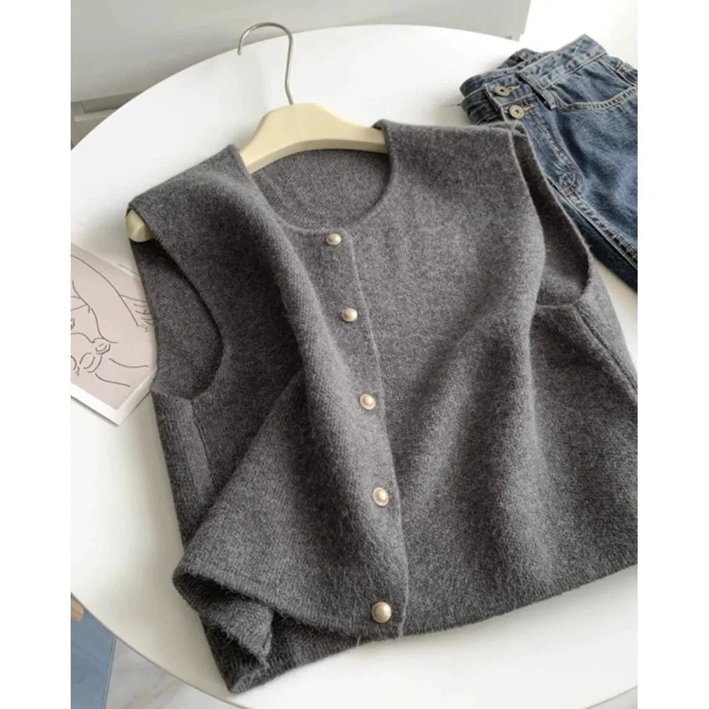 Women's half-sleeve polyester pullover in smoky grey, available in six colours with weight-based sizing