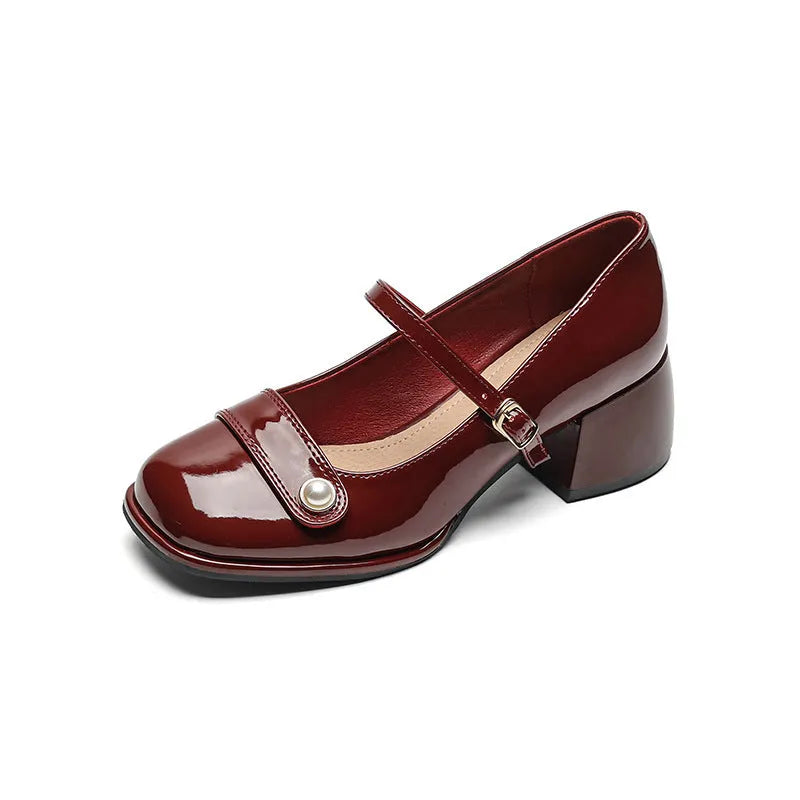French style hiking shoes with patent leather upper, chunky heel, and square toe in apricot colour