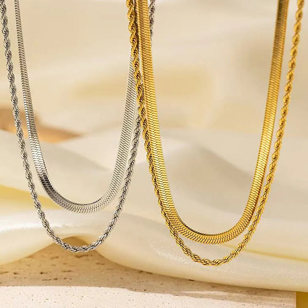 Women's retro double-layer twist necklace with geometric pendant on adjustable snake bone chain