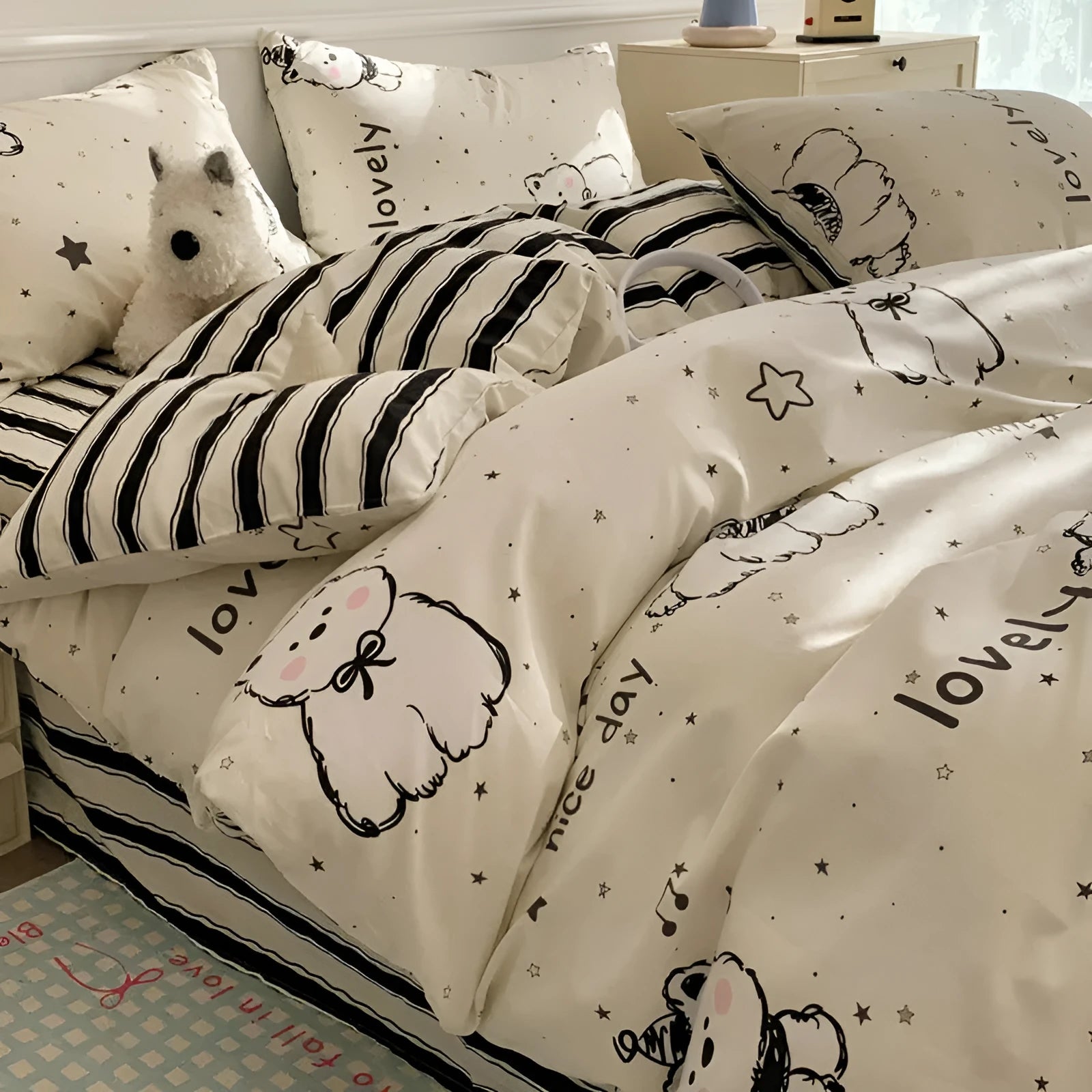 Cartoon dog pattern cotton bedding set with quilt cover, fitted sheet, and pillowcases for dormitory beds