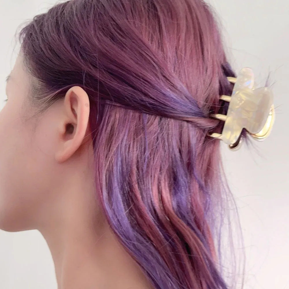 Women's retro acetate hair barrette with metal grip in leopard print colour option