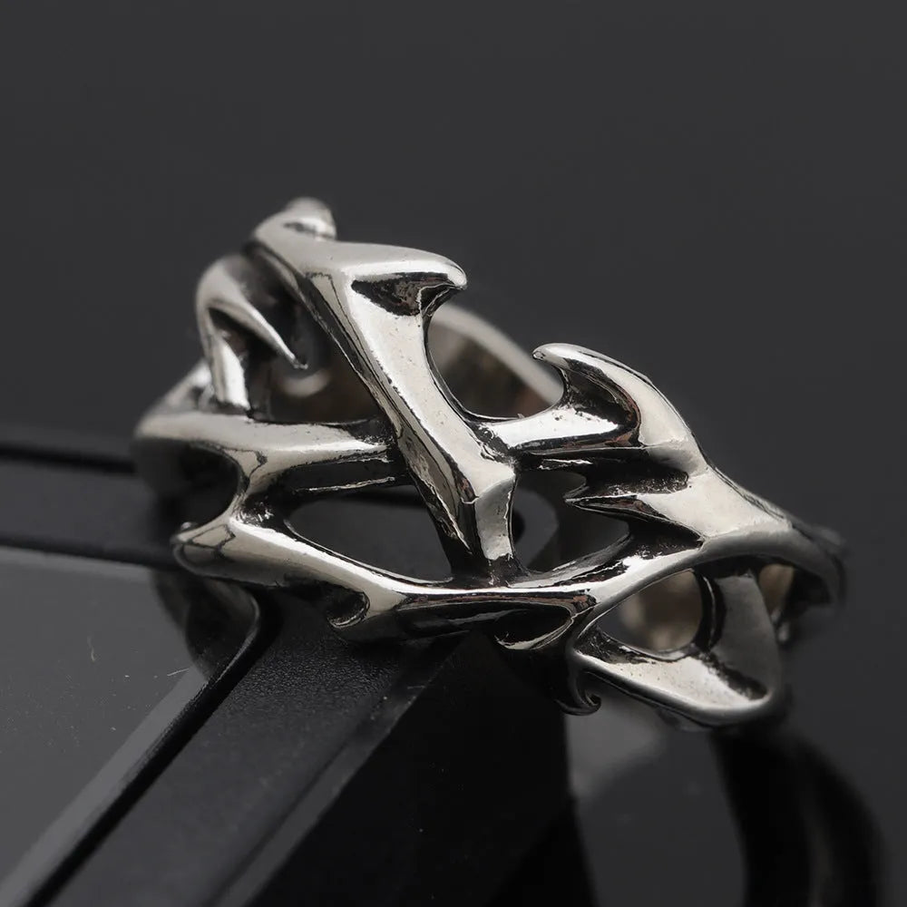 Adjustable copper ring with geometric thorn and flower design in J2150 thorns colour