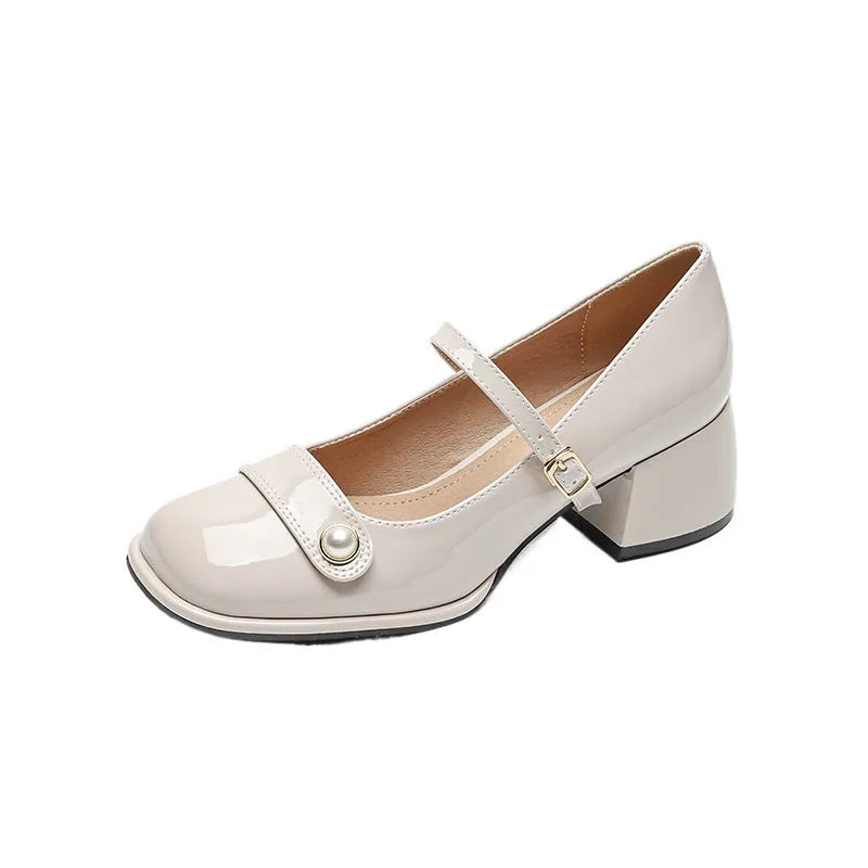 French style hiking shoes with patent leather upper, chunky heel, and square toe in apricot colour