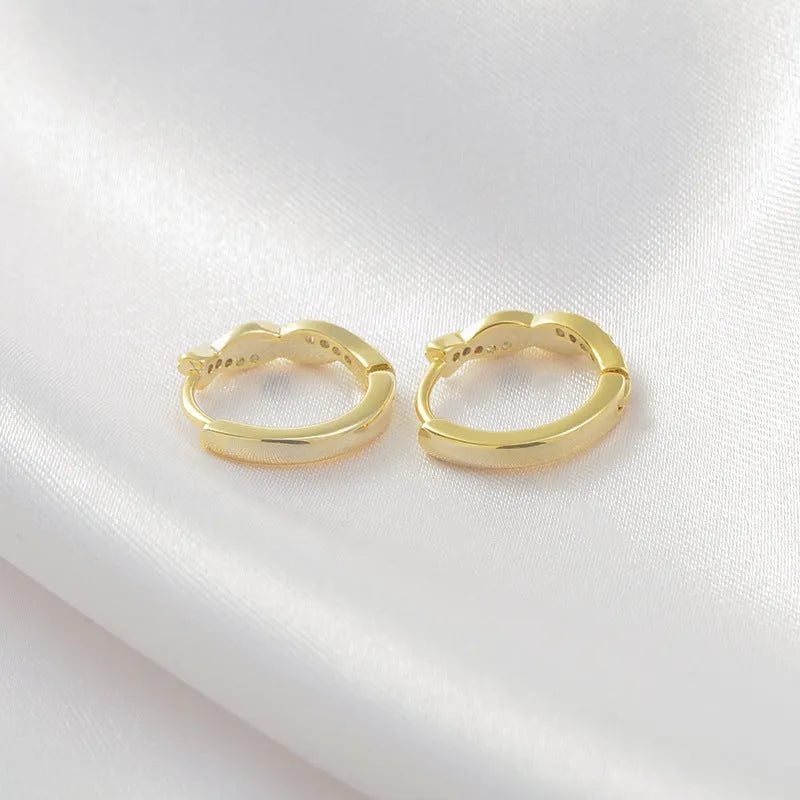 Geometric interwoven hemp rope earrings in gold and silver colour options
