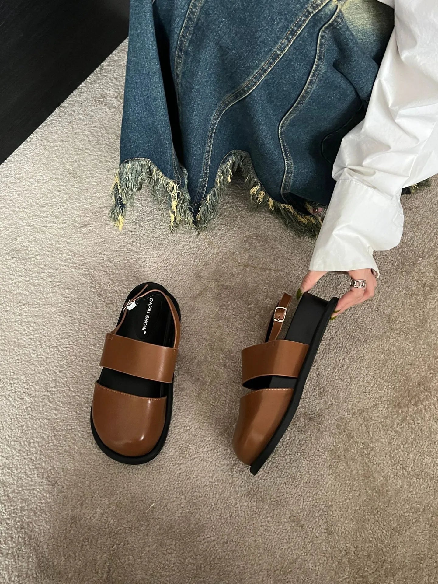 Retro sandals with closed toe design and adjustable ankle-strap buckle in apricot colour
