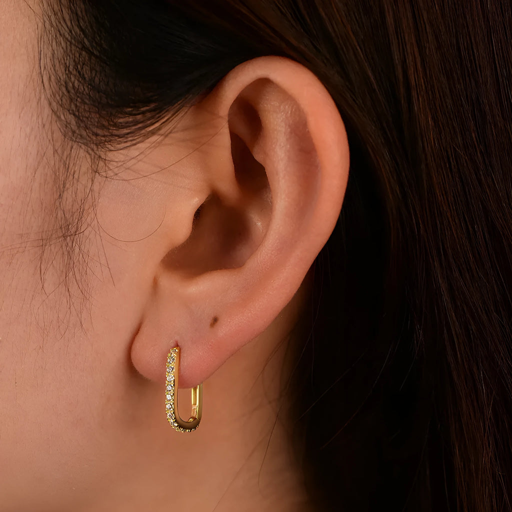 Sterling silver oval zircon ear clip earrings with geometric design in white or yellow colour