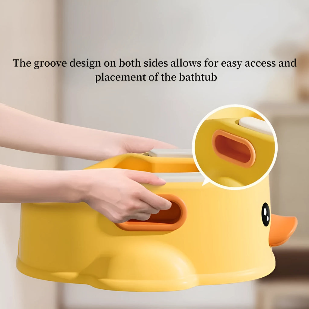 Blue PVC duck-shaped bathtub for washing a dog or cat at home