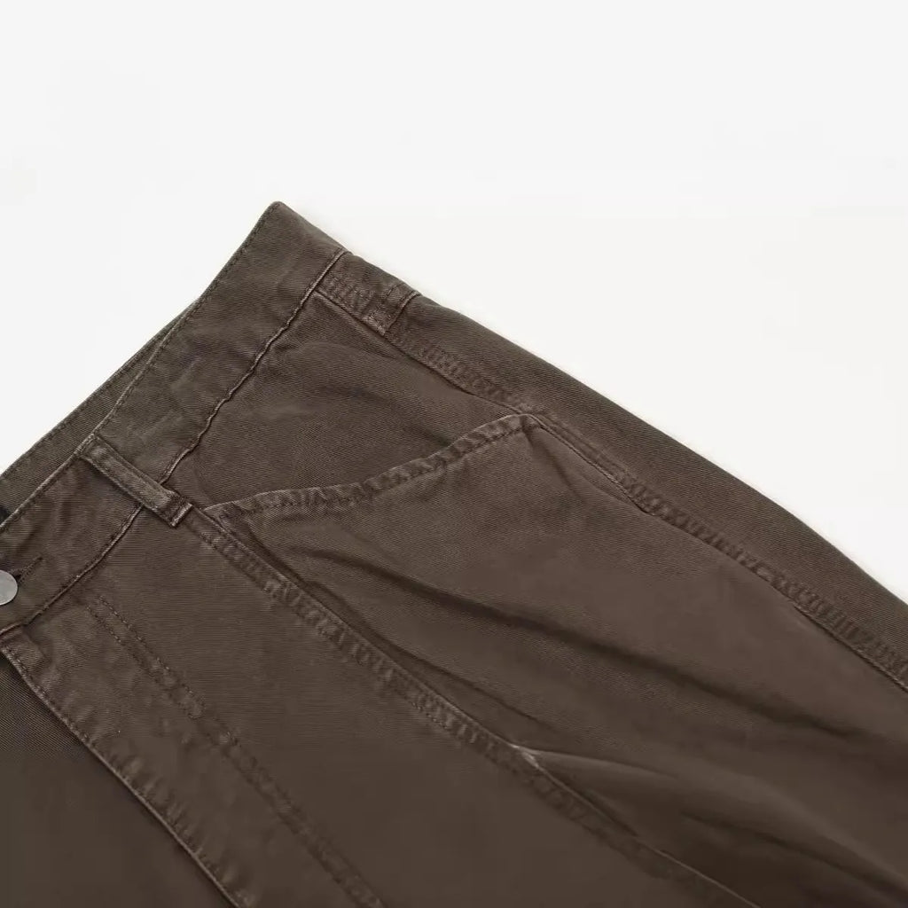 Men's brown loose straight-leg trousers with high waist and wide leg opening