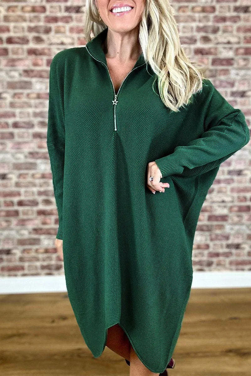 Women's solid colour knitted dress with raglan sleeves and zipper detail