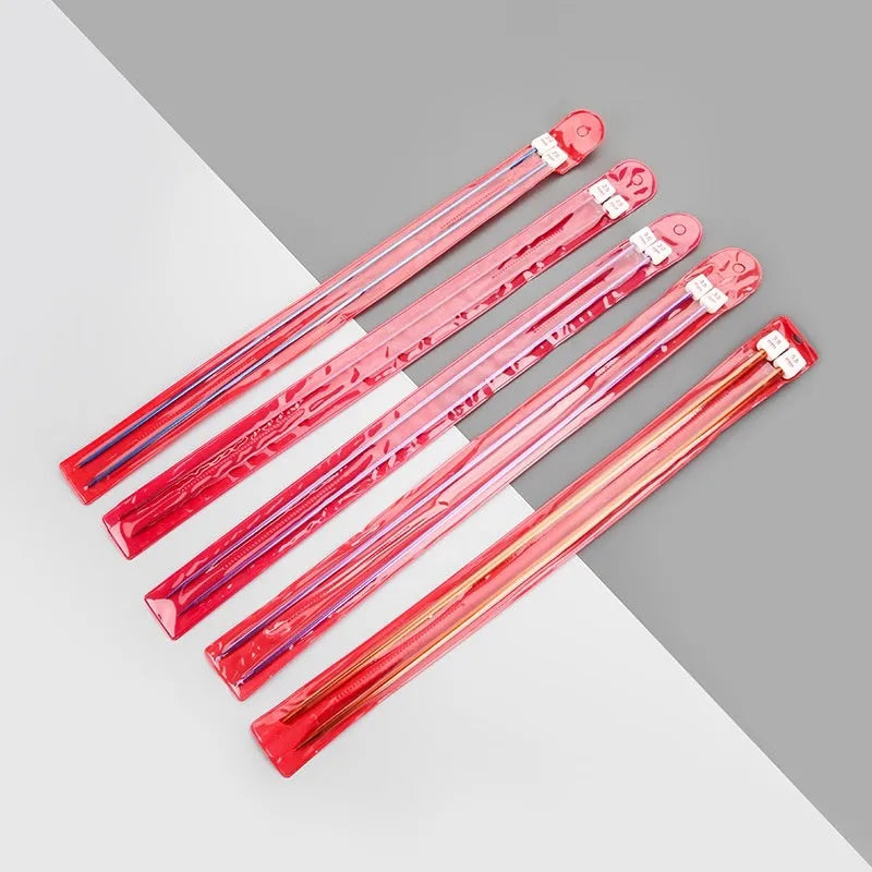 Complete set of 28 crochet hooks in 14 sizes from 2.0mm to 10.0mm with protective caps