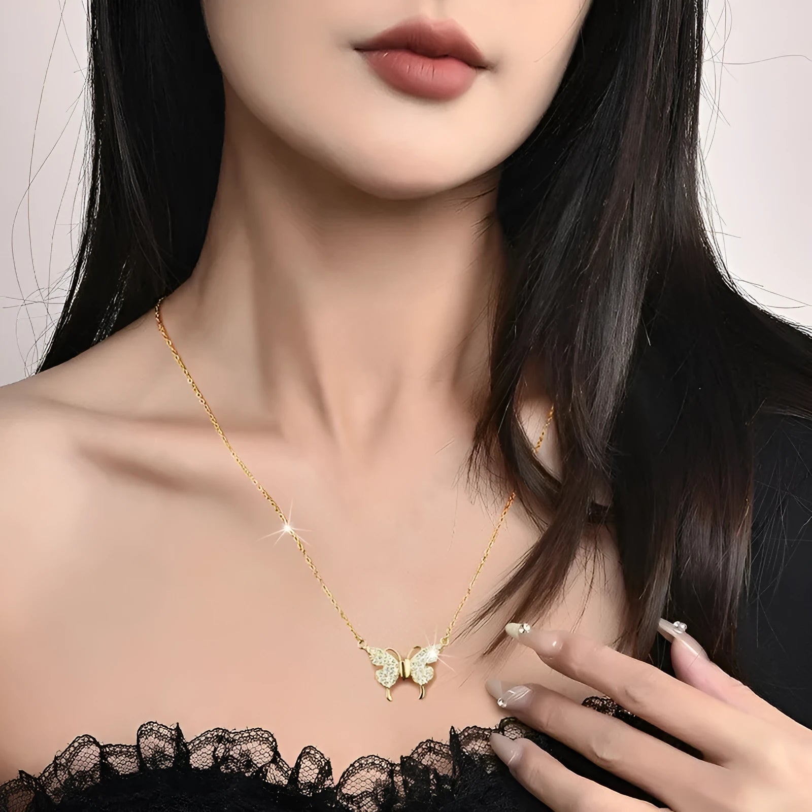 Women's magnetic snap butterfly clavicle chain in titanium steel with twisted chain