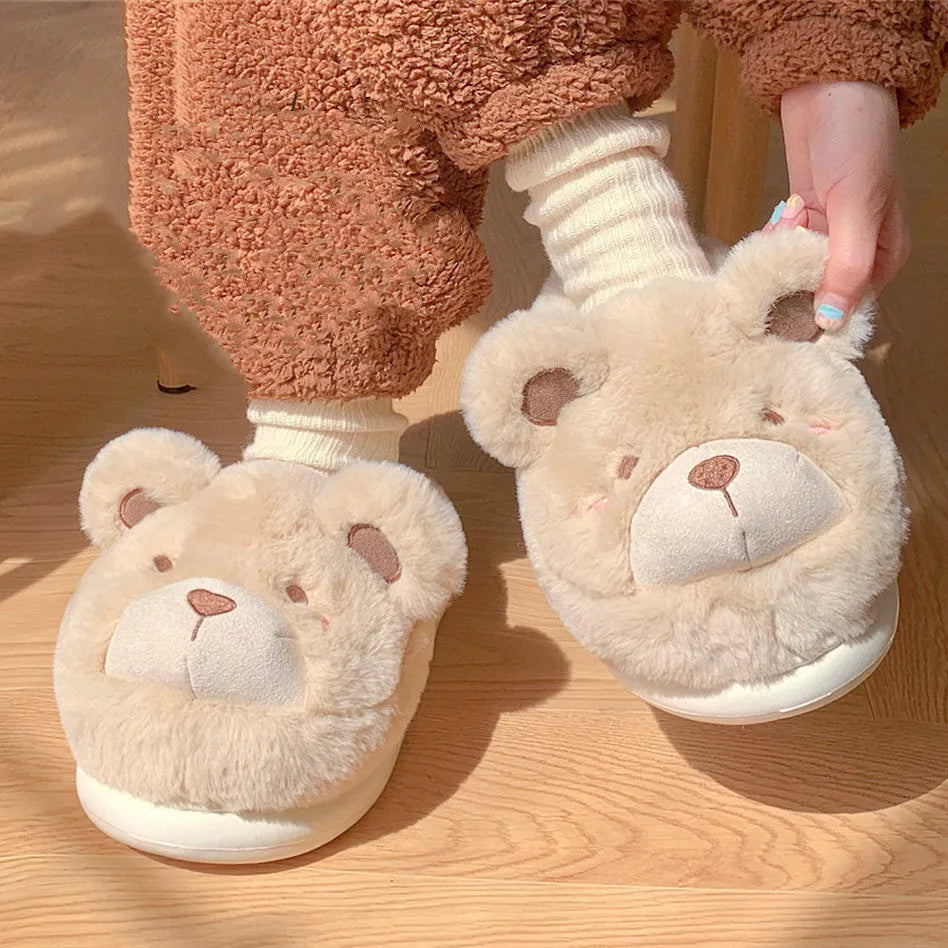 Women's baotou plush slippers with suede upper and round toe in milky white colour