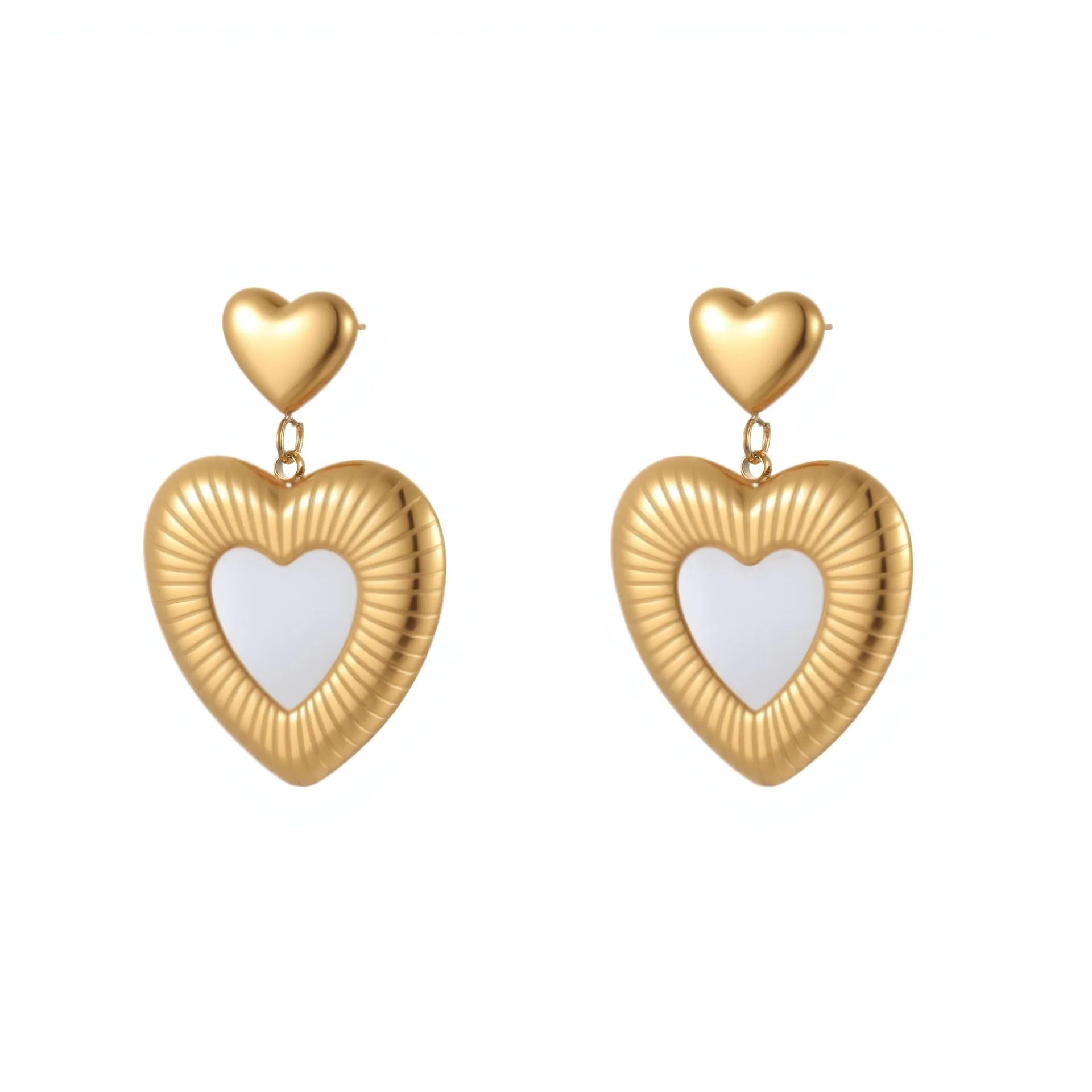 Gold heart-shaped fritillary earrings for women with stainless steel construction and 18K gold electroplating