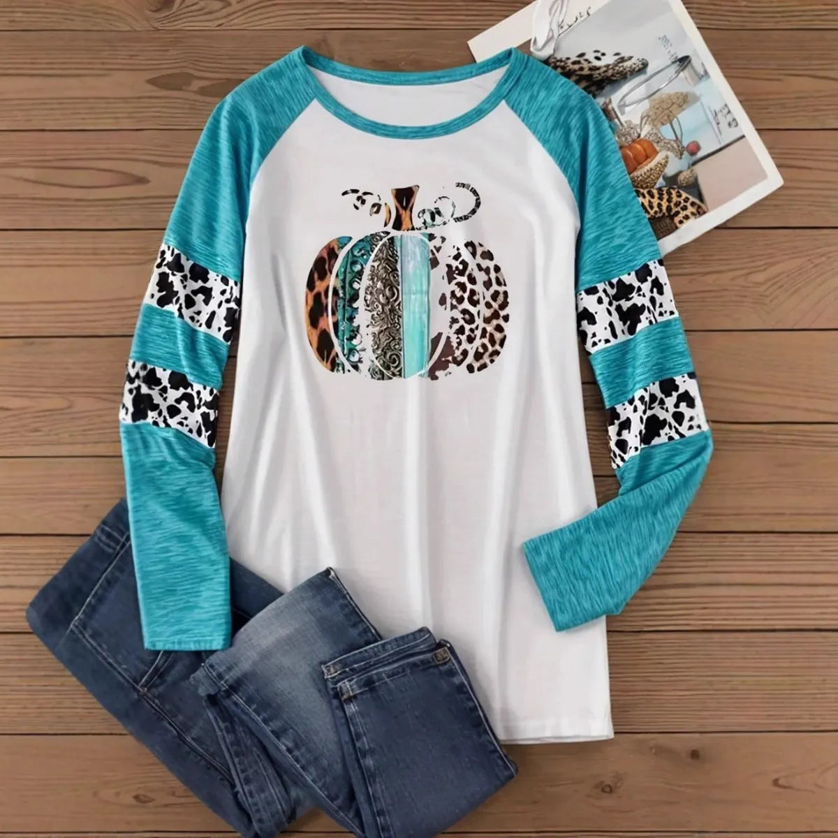 Sky blue Halloween T-shirt with pumpkin digital printing, regular fit and long sleeves
