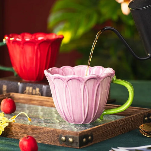 Ceramic breakfast cup with pastoral floral pattern and comfortable handle holding 500ml capacity