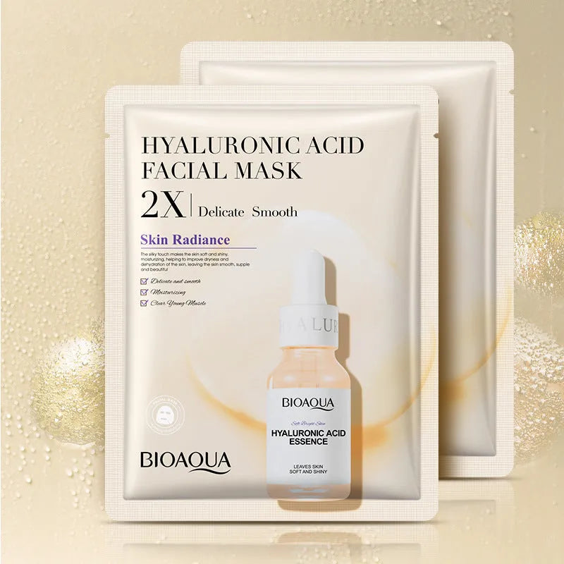 Single white collagen and hyaluronic acid facial sheet mask, 30g gel treatment.