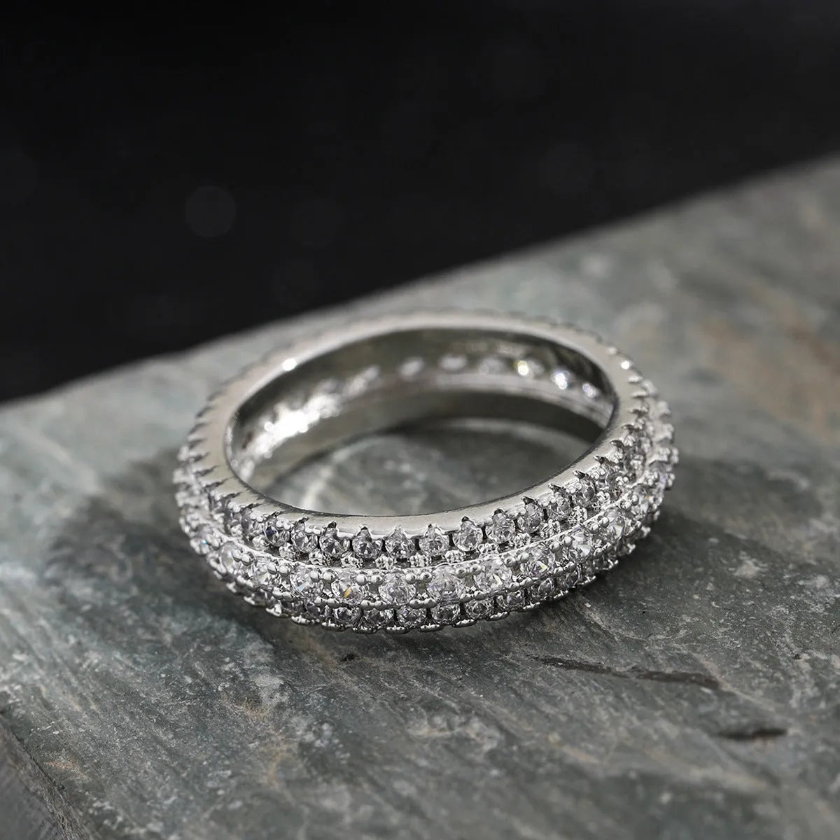 Unisex copper ring with triangle geometric shape and zircon inlay in white gold finish
