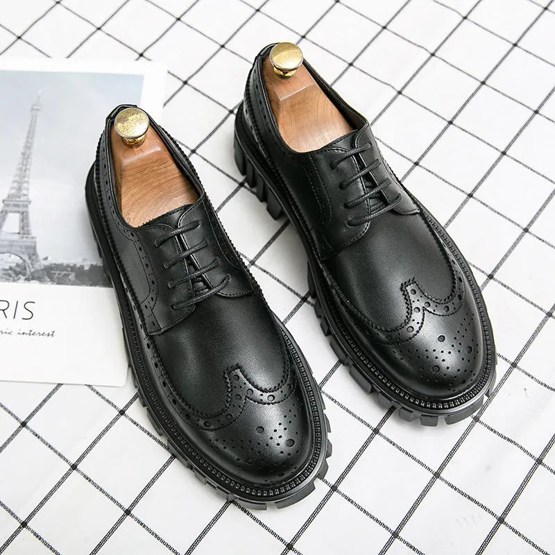 Men's black and brown brogue shoes with artificial PU uppers and round toe design