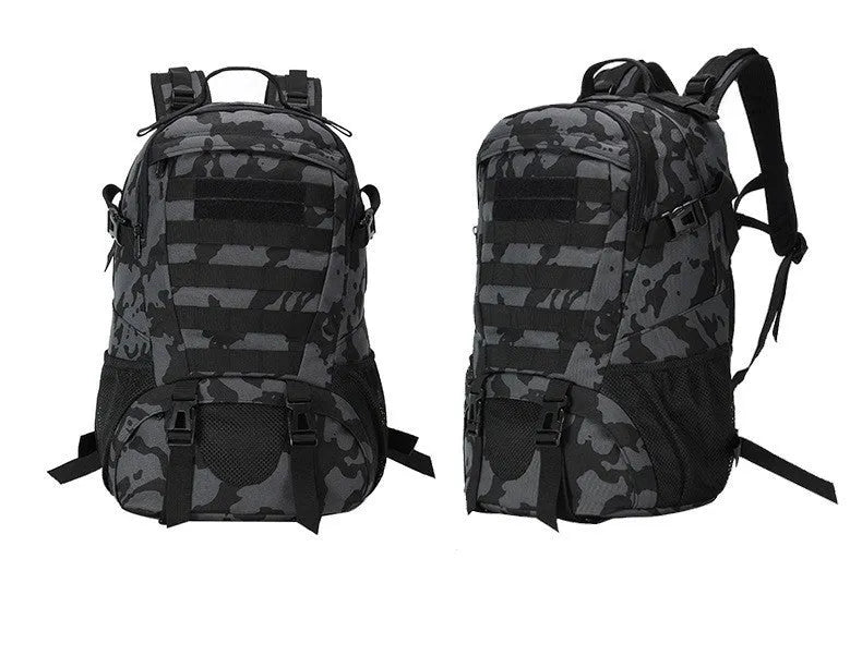 Green Oxford cloth mountaineering backpack with air pillow belt, shown with a large main compartment.