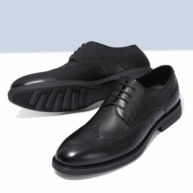 Men's black and brown brogue business shoes with PU leather upper
