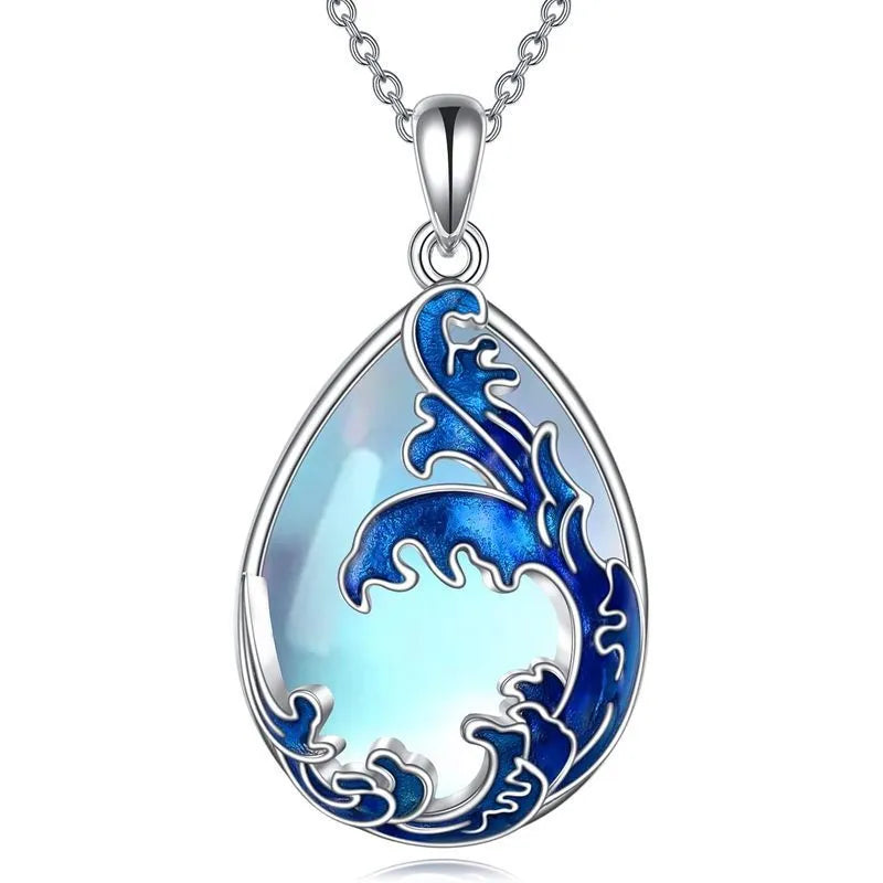 Moonstone blue heart pendant on women's alloy necklace