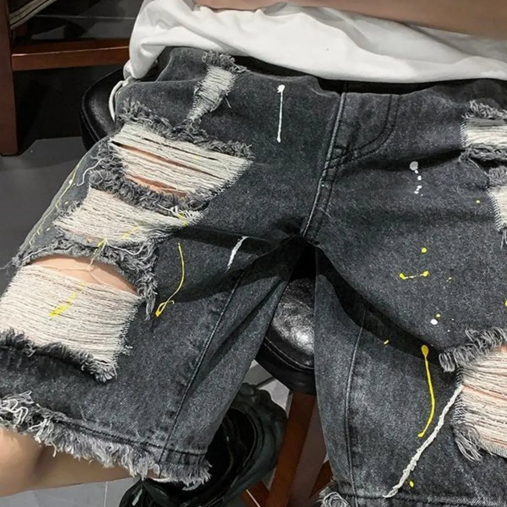 Men's casual water-washed denim shorts with distressed holes in black or light blue