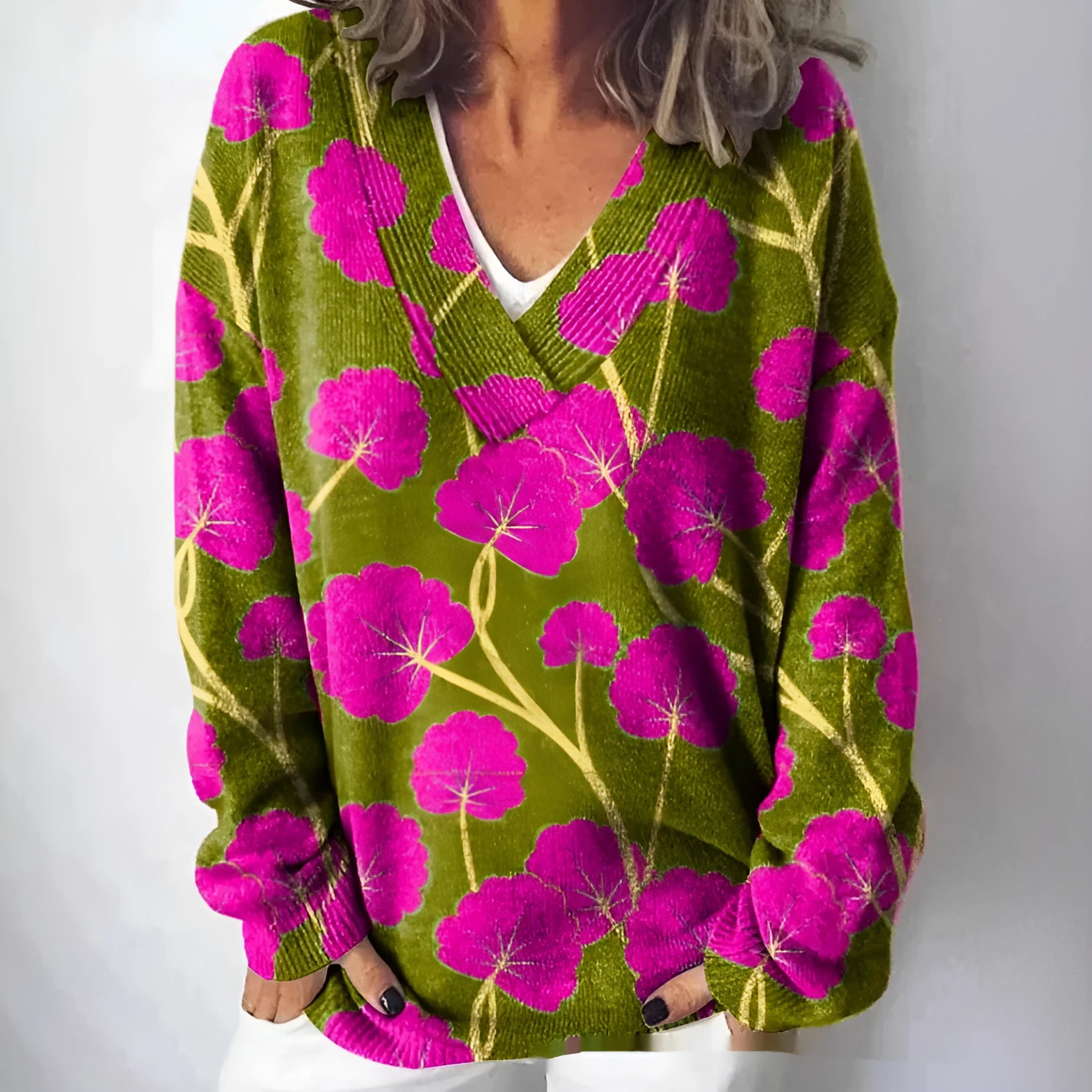 Women's V-neck floral print sweatshirt with long sleeves in wool woven fabric.